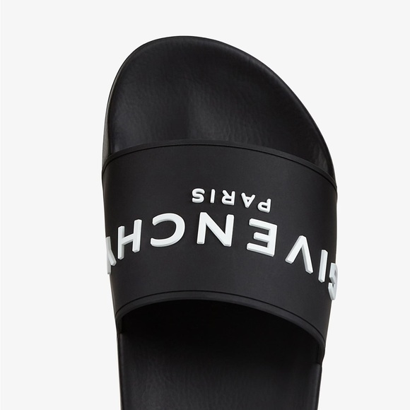 Givenchy Flat Sandals - Picture 3 of 6